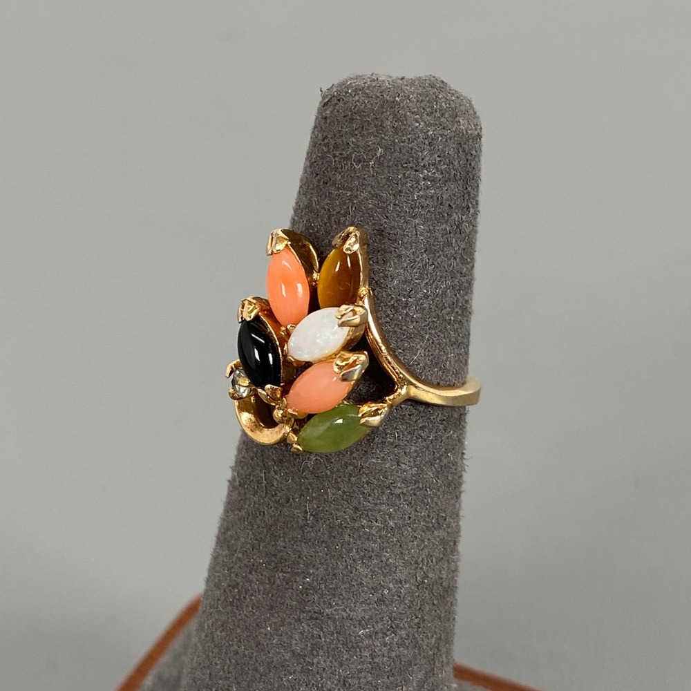 Vintage Gold Tone Multi Stone Cluster Ring Jade Tiger Eye Onyx Opal Sz 4.25 - Picture 2 of 14
